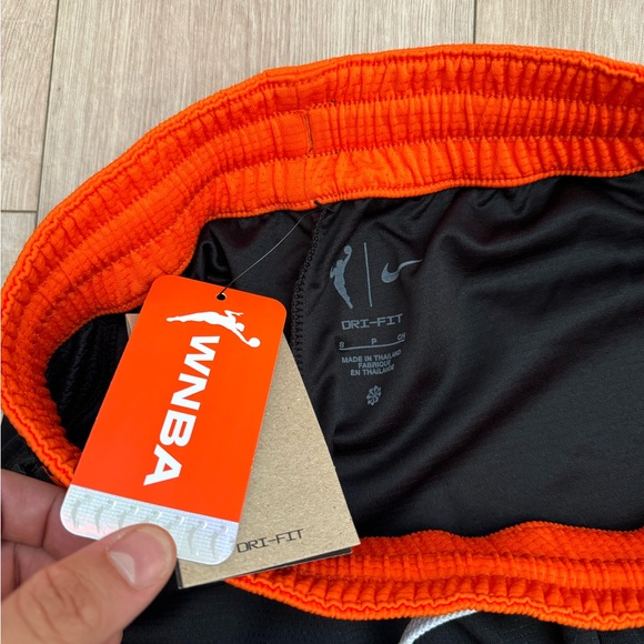 Nike WNBA Nike Loose Fit Shorts - Picture 3 of 3